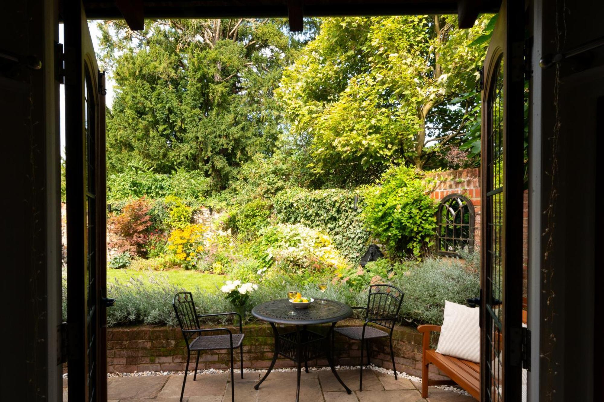Miller Cottage A Luxury 1550'S Cottage In The Historic Centre Of Saffron Walden Exterior foto